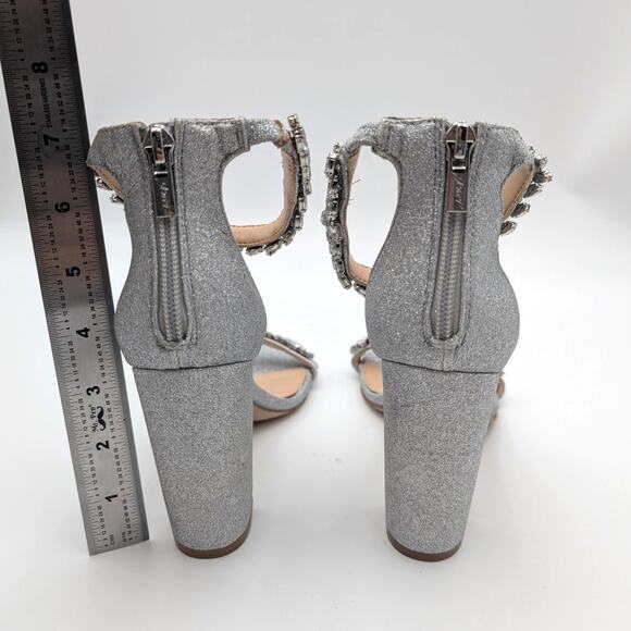 Jewel Badgley Mischka Mayra Block Heel Sandals Women's Silver Size US8 EU38.5 - Picture 4 of 9